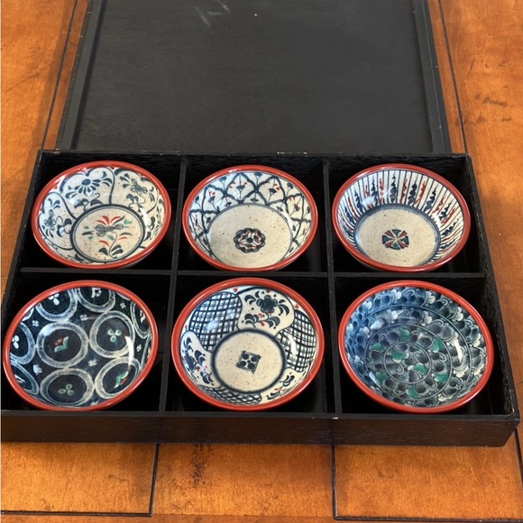 Japanese Ceramic Bowls - Picture 2 of 4